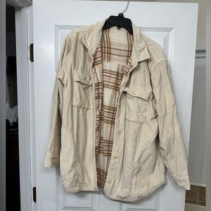 American Eagle women’s cream shacket